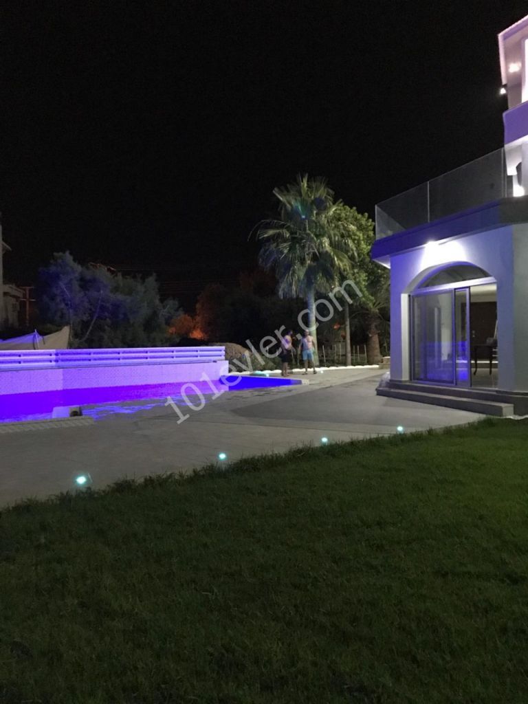 GIRNE OZANKOY CRATOS OTEL KARSISI ULTRA LUX VİLLA. 390000STG