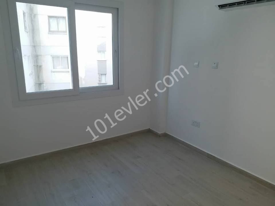 OSCAR YANI EBEBEGİN BANYOLU SATILIK DAİRE 66000 STG