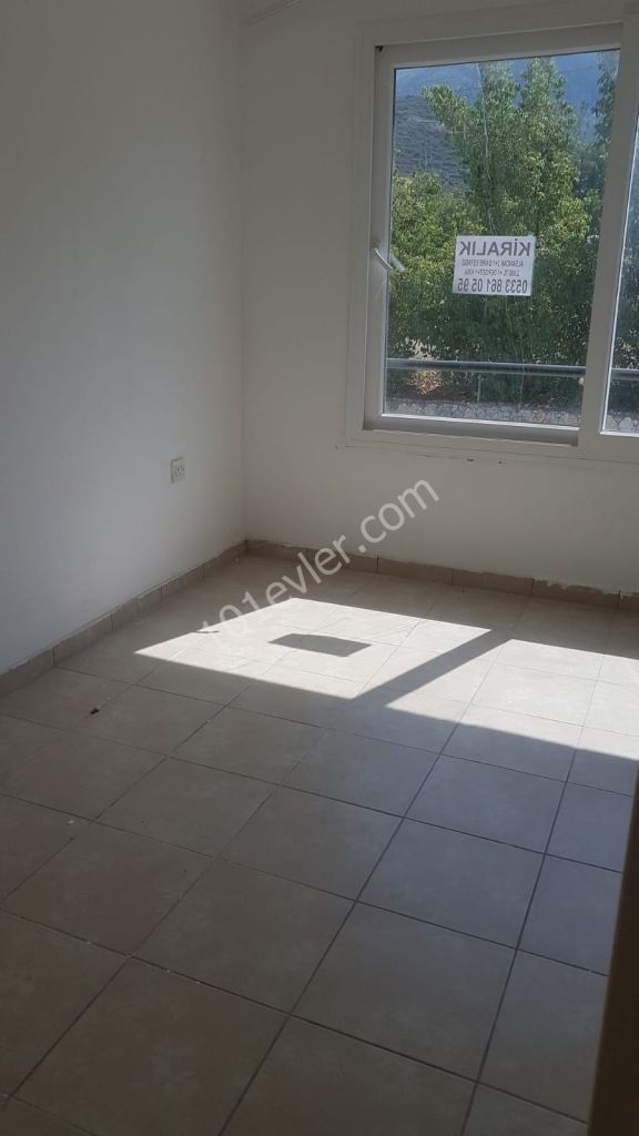 Alsancak Rekreasyon Alanı yakınında satılık 2+1 apartman dairesi Eşdeğer Koçanlı.05338376242