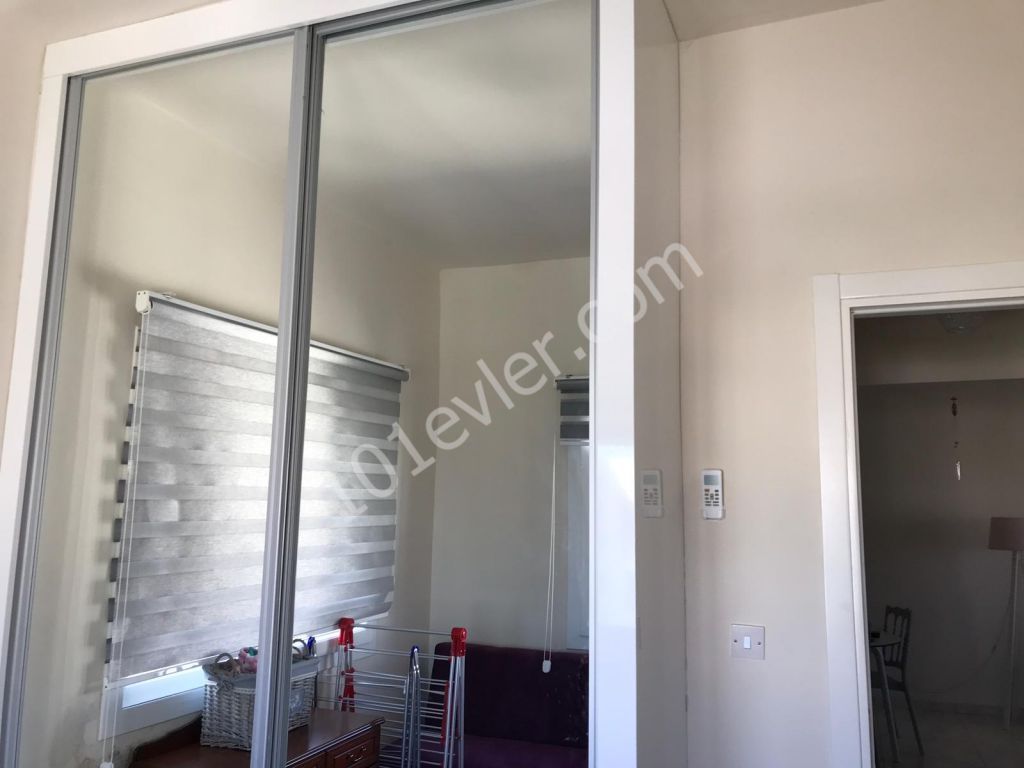 Flat To Rent in Alsancak, Kyrenia