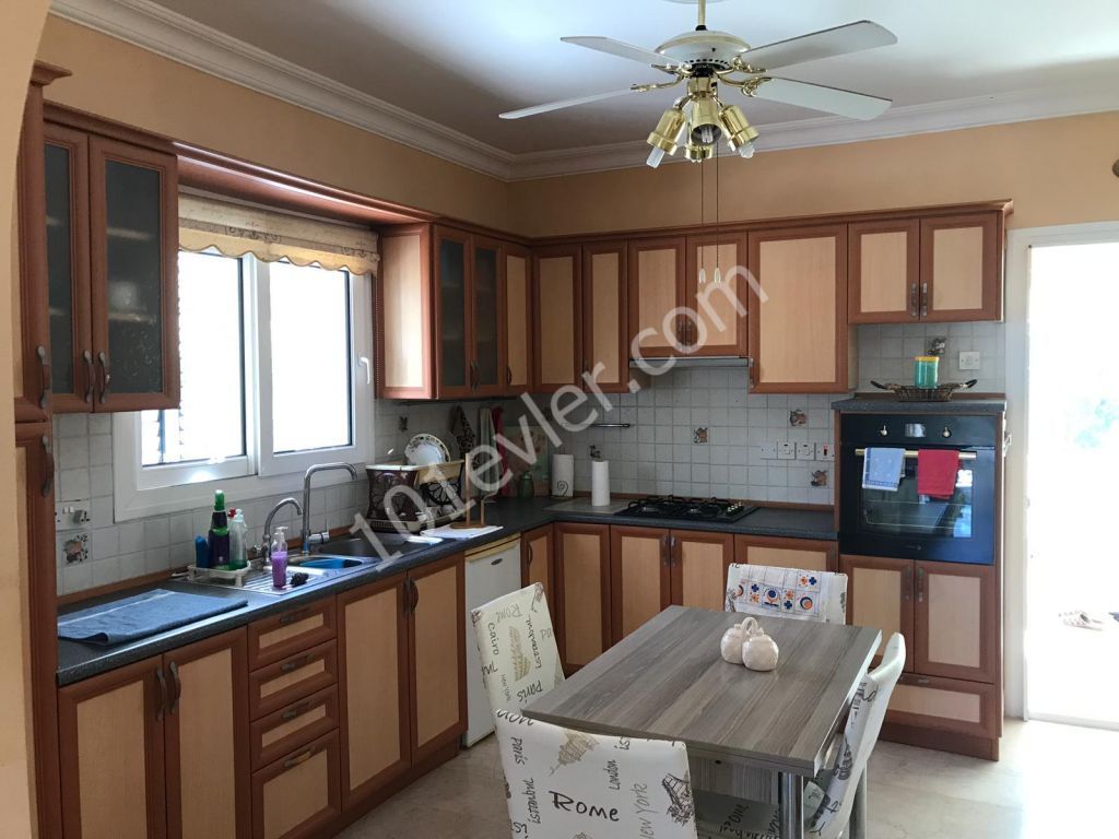 Villa To Rent in Alsancak, Kyrenia