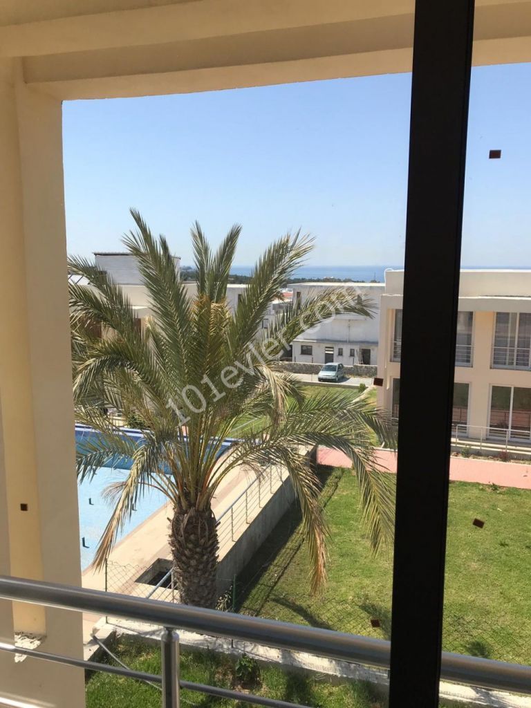 Flat To Rent in Alsancak, Kyrenia