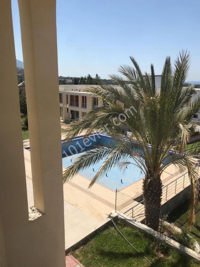 Flat To Rent in Alsancak, Kyrenia