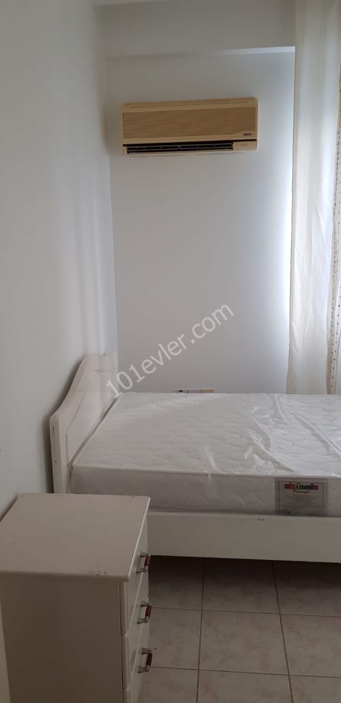 Girne Merkez de kiralık full eşyalı  geniş ve ferah balkonlu 3+1  (2 depozit+ kira +Komisyon)