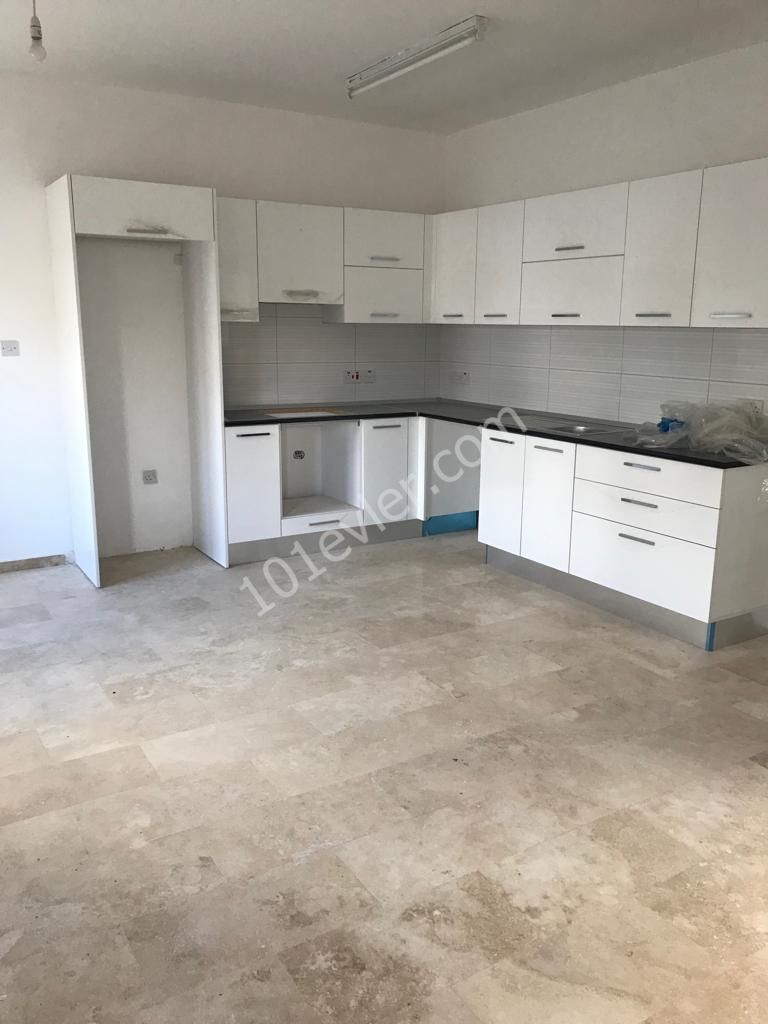 Flat To Rent in Türk Mahallesi, Kyrenia