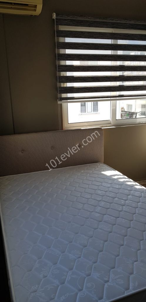 girne merkezde aslanlı villada full eşyalı kiralık 2+1 lüks eşyalı daire..   05338445618