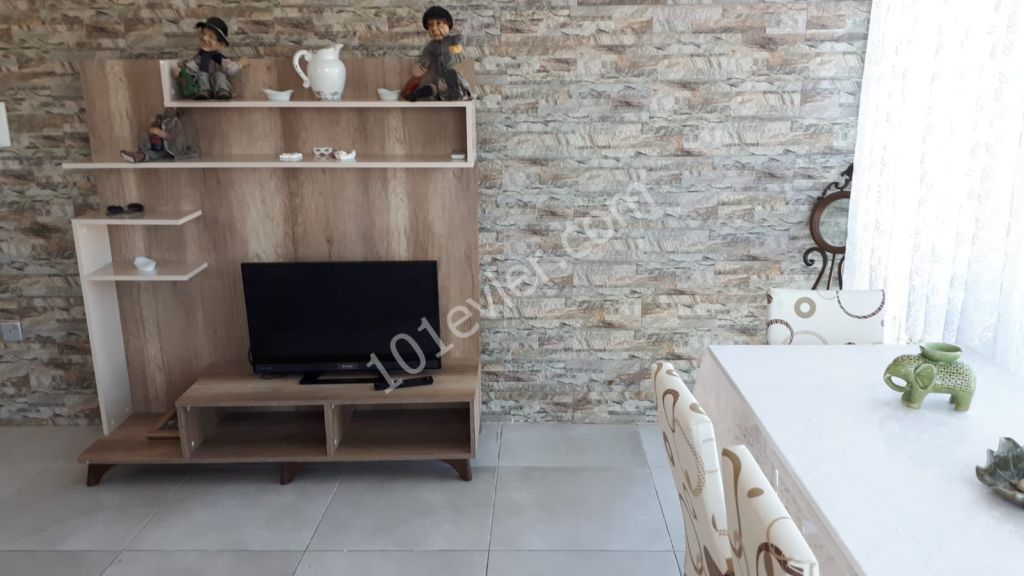 2+1 penthouse apartment for sale in equivalent kocanli next to kyrenia karaoglanoglu kaya palazzo hotel.. a spacious balcony with mountain and sea views opens the doors of tranquility to you with a 200-meter distance from the sea and a 90m2 terrace.. ** 