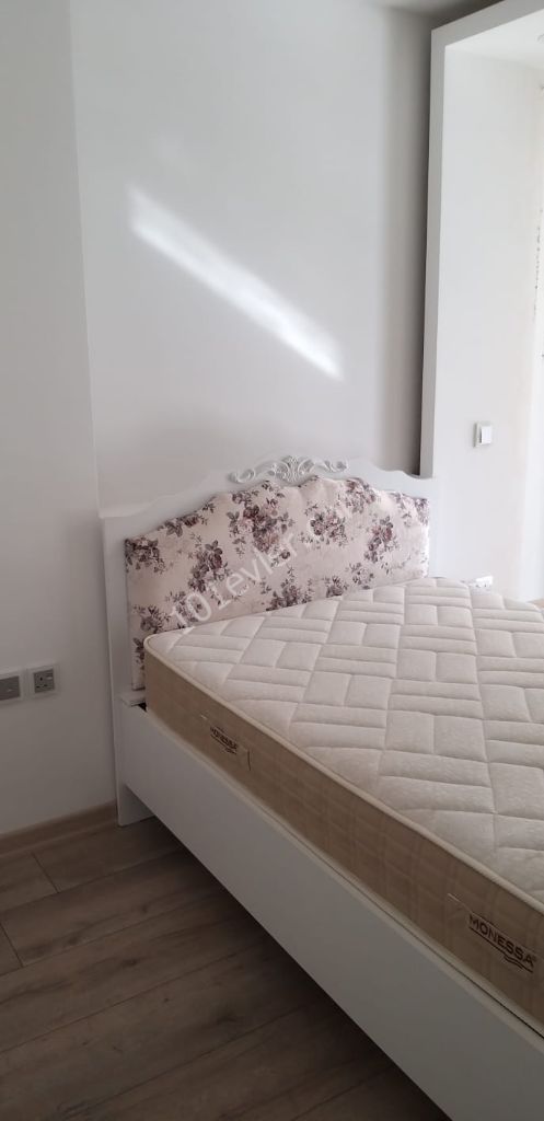 girnenin en büyük yapısında adeta gök yüznde yaşam sunan bu eşsiz manzaraya sahip FEO elegance ın en üst katındaki kiralık 3+1 full modern eşyalı geniş, ferah dairemiz size lüks ve kaliteli yaşamın kapılarını açıyor... 05338445618