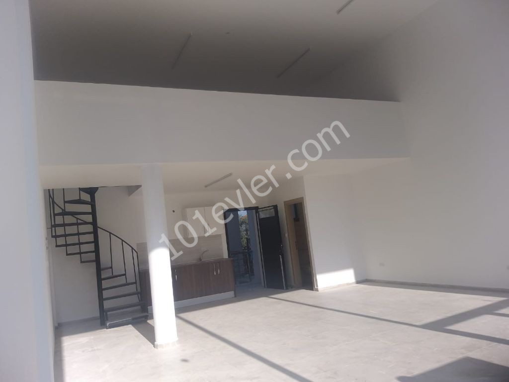 lapta anayolu üzerinde yeni bitmiş 150m2 sende katlı özel otoparklı köşe dükkan 05338445618