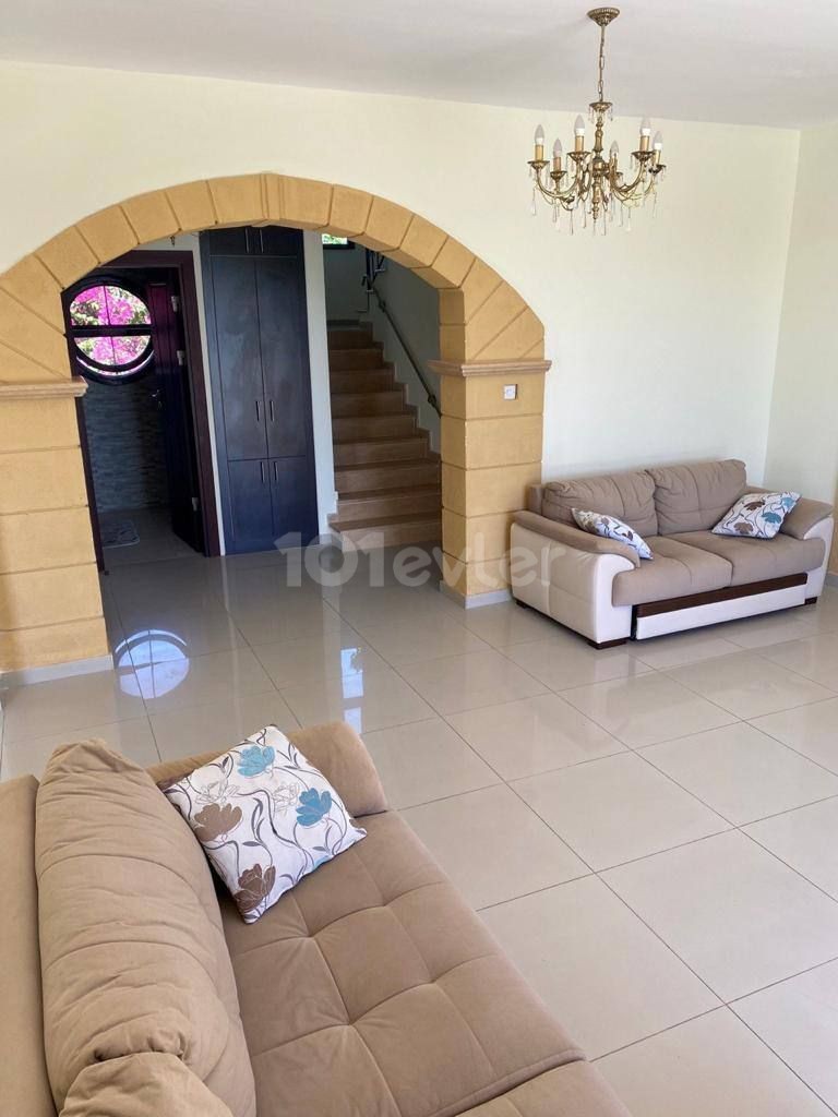 3+1 Villa ğünlük kira Karşiyaka, Girne