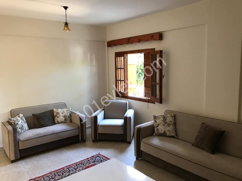 Detached House To Rent in Girne Merkez, Kyrenia