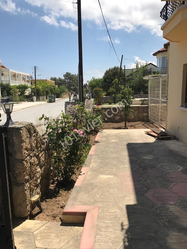 خانه مستقل برای اجاره in Girne Merkez, گیرنه