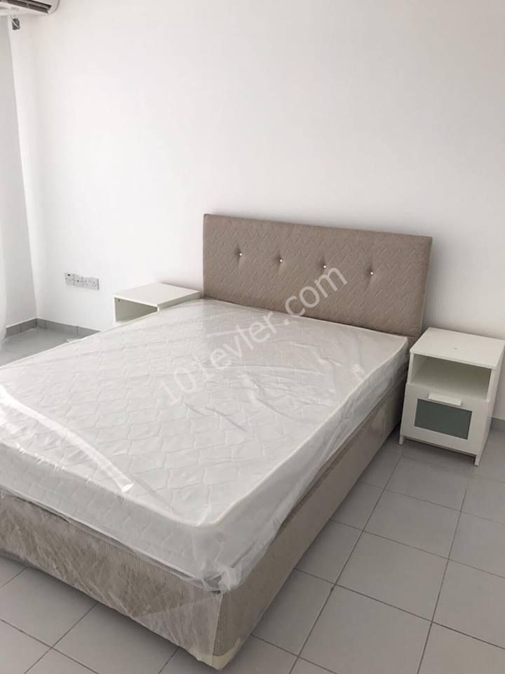 girne merkezde lord palace hotelin karşısında kiralık 2+1(400 pound)  ve 1+1(350 pound) full eşyalı daireler 6 ay veya bir yıllık peşin.. 05338445618