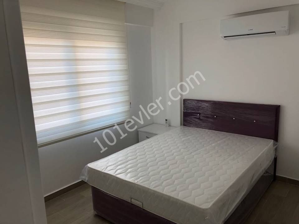 girne merkezde lord palace ve oscar otel yanında dağ ve deniz manzaralı kiralık rezidans ta 1+1 full eşyalı sıfır daire  05338445618