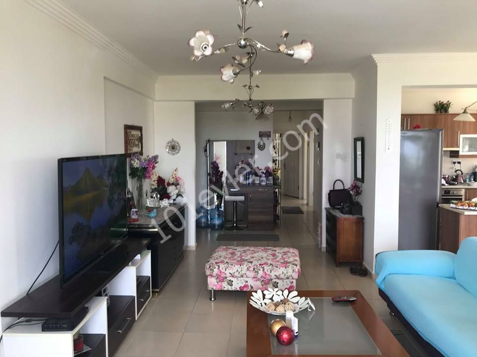 Flat To Rent in Alsancak, Kyrenia