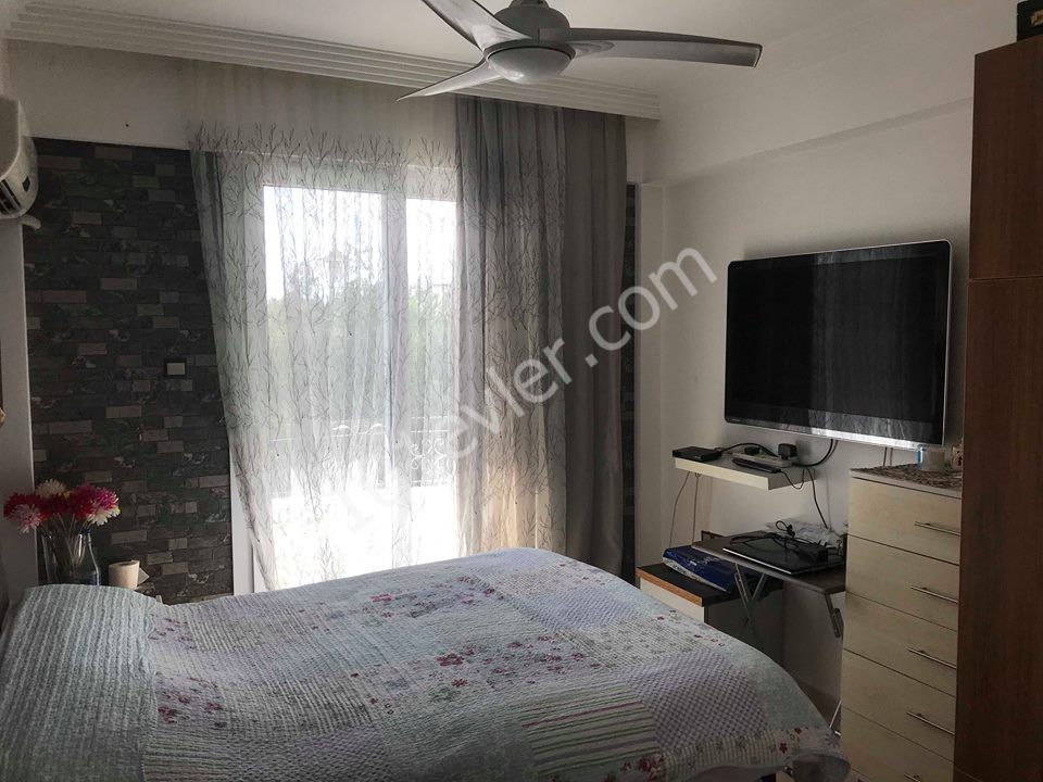 Flat To Rent in Alsancak, Kyrenia