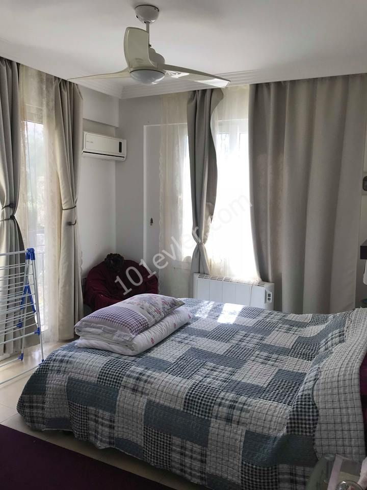 Flat To Rent in Alsancak, Kyrenia