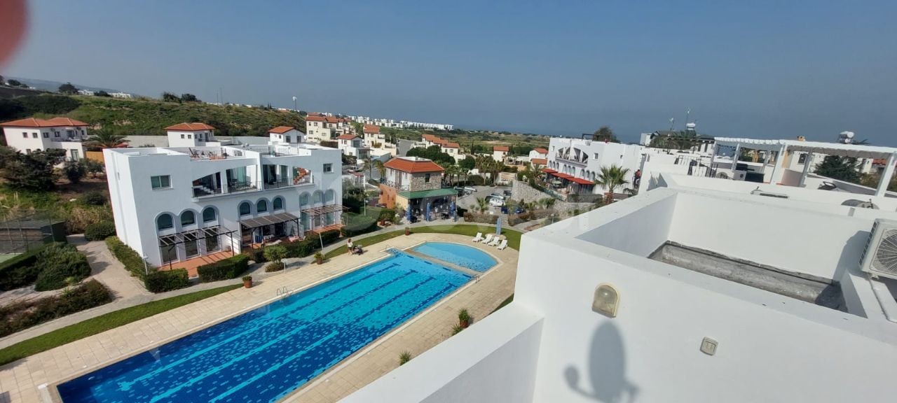 2 BEDROOM PENTHOUSE APARTMENT FOR SALE IN KYRENIA BAHCELI !! WITH POOL AND TENNIS COURT ON SITE !!