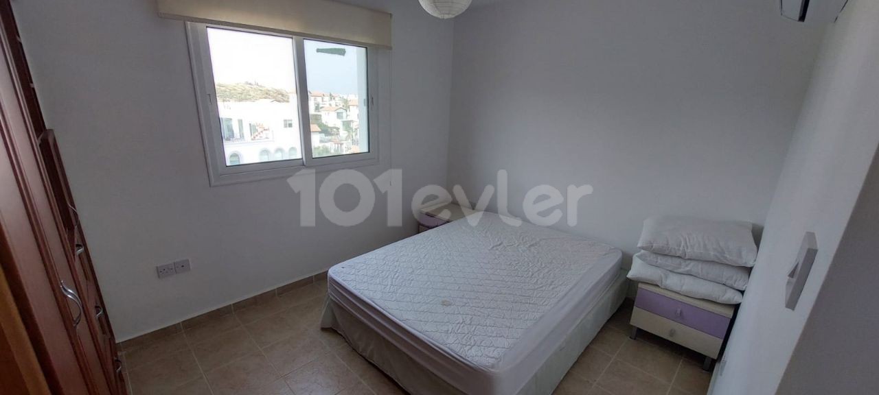 2 BEDROOM PENTHOUSE APARTMENT FOR SALE IN KYRENIA BAHCELI !! WITH POOL AND TENNIS COURT ON SITE !!