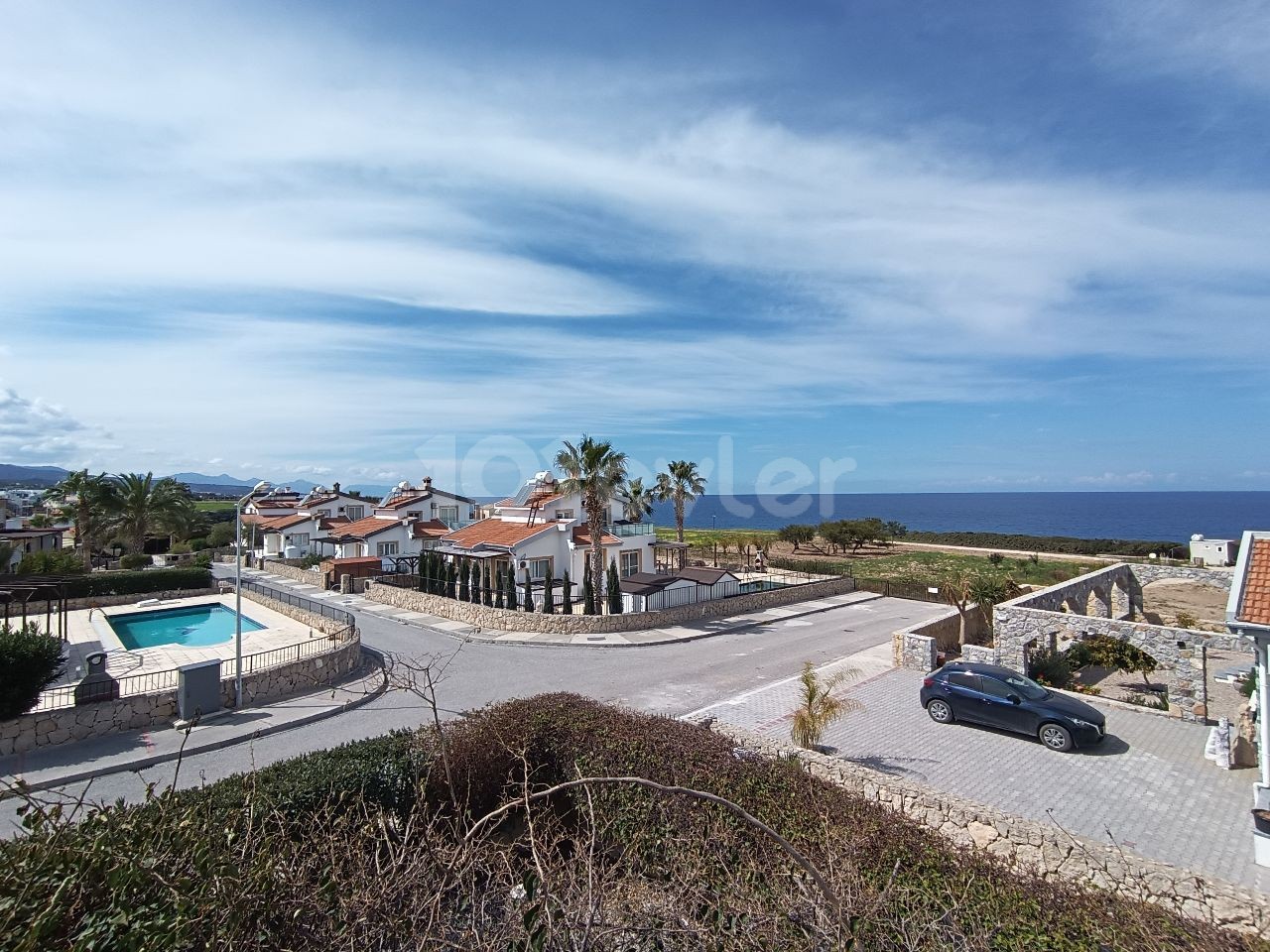 3 BEDROOM VILLA WITH POOL IN BAHCELI KYRENIA, ONLY 100M TO THE SEA !!