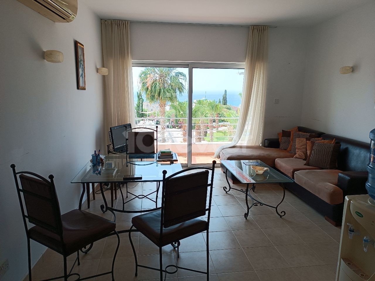 2 BEDROOM APARTMENT WITH SEA VIEWS!!