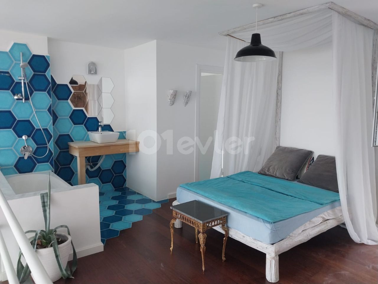 FULLY FURNISHED 1+1 LOFT FOR SALE IN KYRENIA, BAHCELI !!