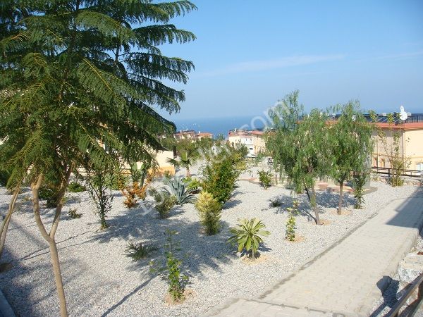 2+1 Wohnung zu verkaufen in Kyrenia ARAPKÖY, Chelsea Village Website, Bergblick! REF: AY505 ** 