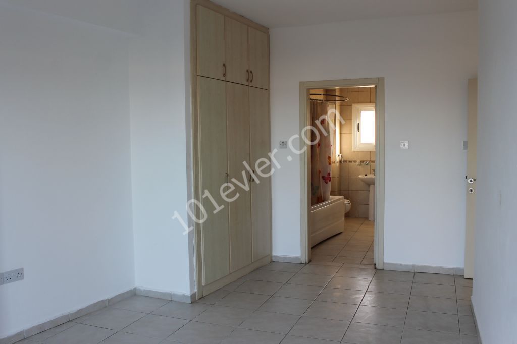 GIRNE ESENTEPEde 3 + 1 Bahçe Kat Daire, KOÇAN HAZIR - KREDI İÇİN UYGUN!  Ref: EE586