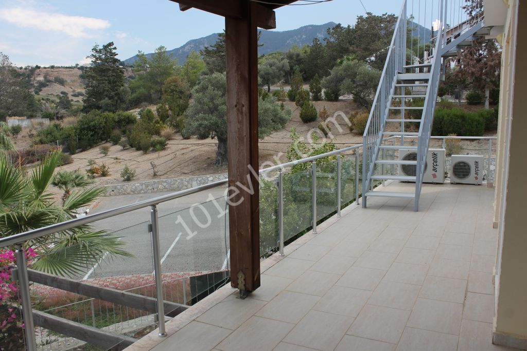 360 Degree Sea & Mountain Views from Two Bedroom Top Floor Apt with Private Roof Terrace. Ref: EE584