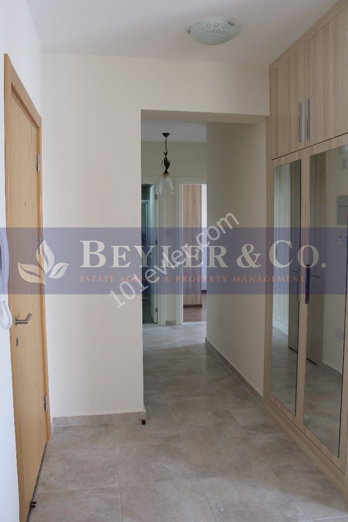 ** Preis DUSTU * * Kyrenia Zentrum de, ful esyali 2 + 1 Wohnung-Ref: GE513 ** 