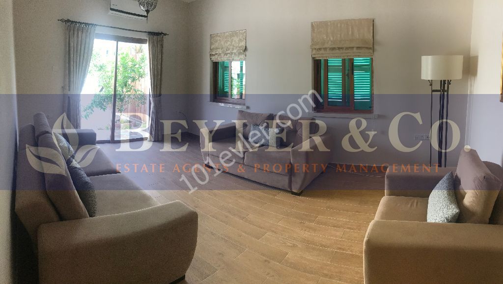 3 + 3 Villa in the Turkish quarter  with private courtyard - Ref: GE522