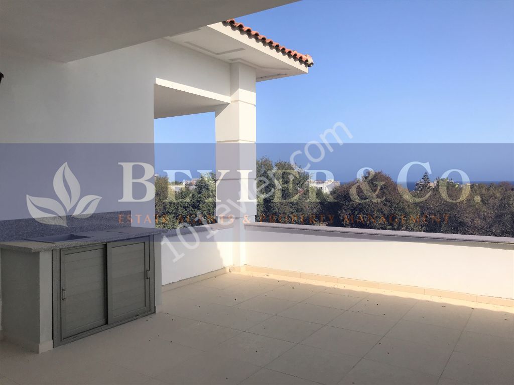 5 + 4 yari esyali, Berg-und Meerblick, villa mit privatem Pool-Ref: AK514 ** 