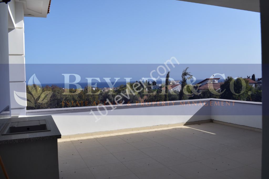 5 + 4 yari esyali, Berg-und Meerblick, villa mit privatem Pool-Ref: AK514 ** 