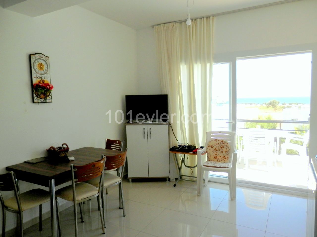 1 + 1 Apartment with private roof terrace - CY555