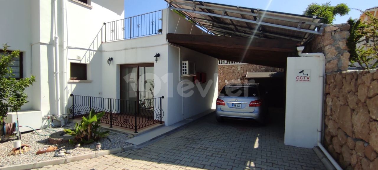 3+1 Villa in Bahceli area with an Individual Title Deed and private pool. ** 