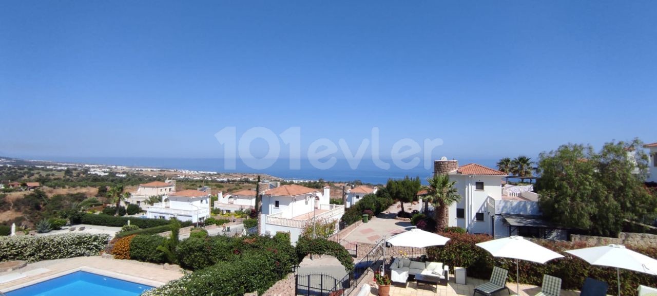 3+1 Villa in Bahceli area with an Individual Title Deed and private pool.