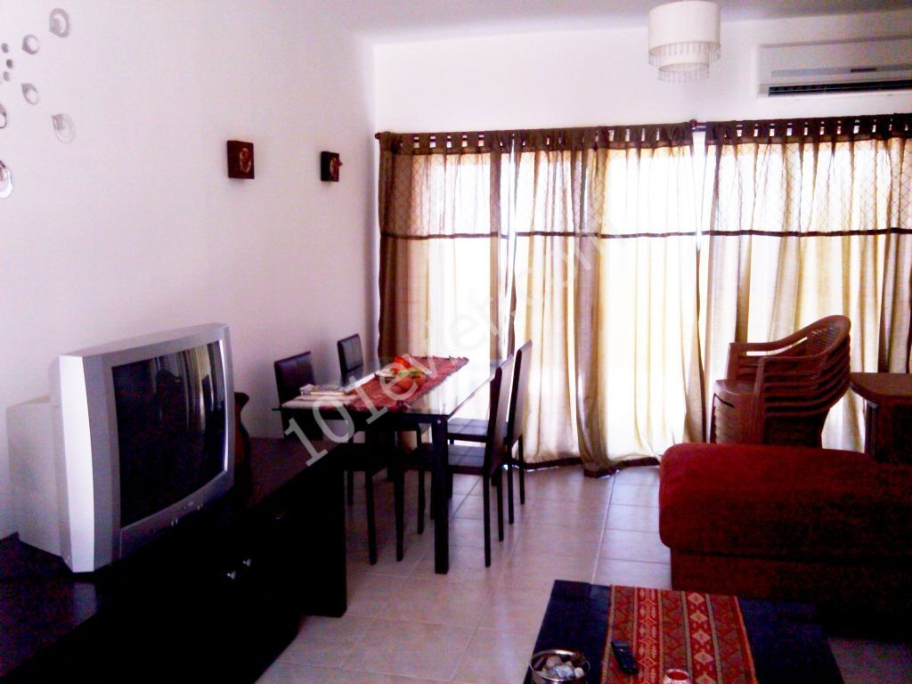 GIRNE ESENTEPEde 2 + 1 Bahçe Kat Daire, Ortak Havuz, Koçan Hazır KREDI UYGUN! Ref: EE549