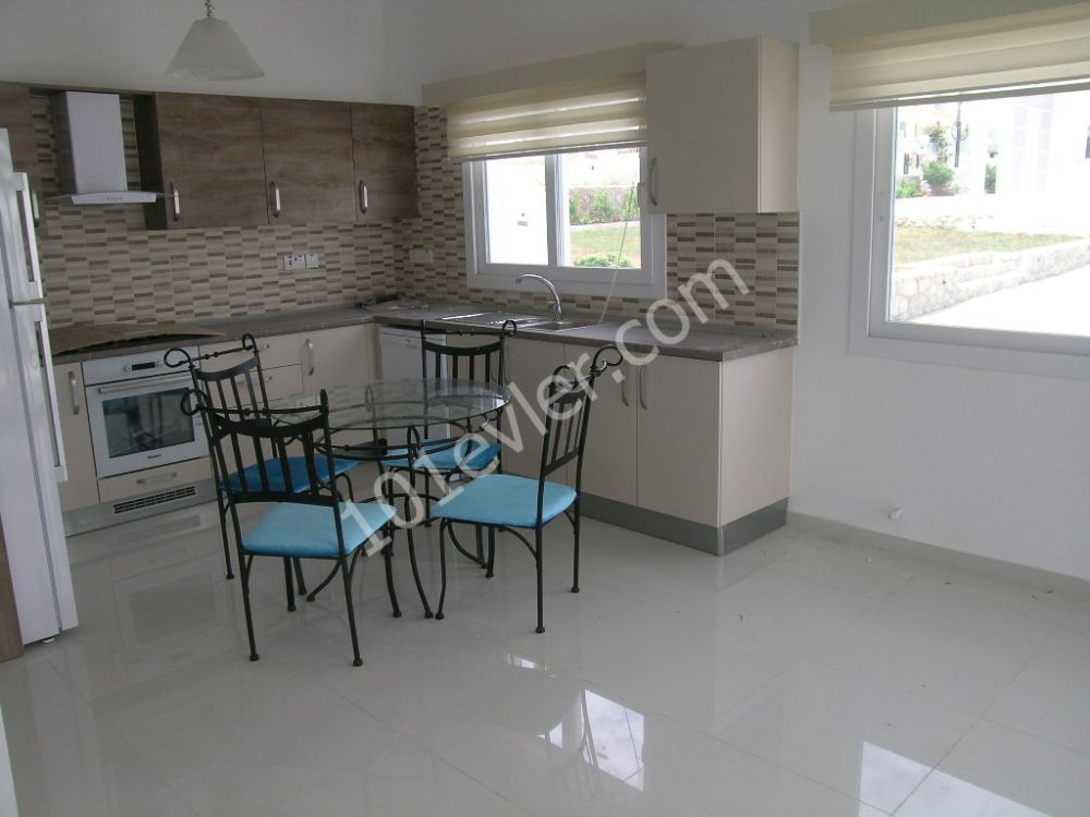 Girne / Catalkoyde 3 + 1 İkiz Villa, Koçan Devır Hazır Ref: CY524