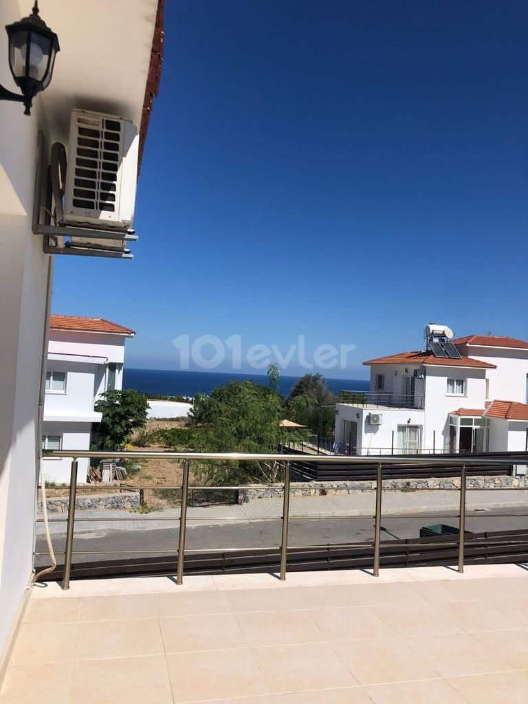 Girne Çatalköy'de Günlük Kiralık Villalar