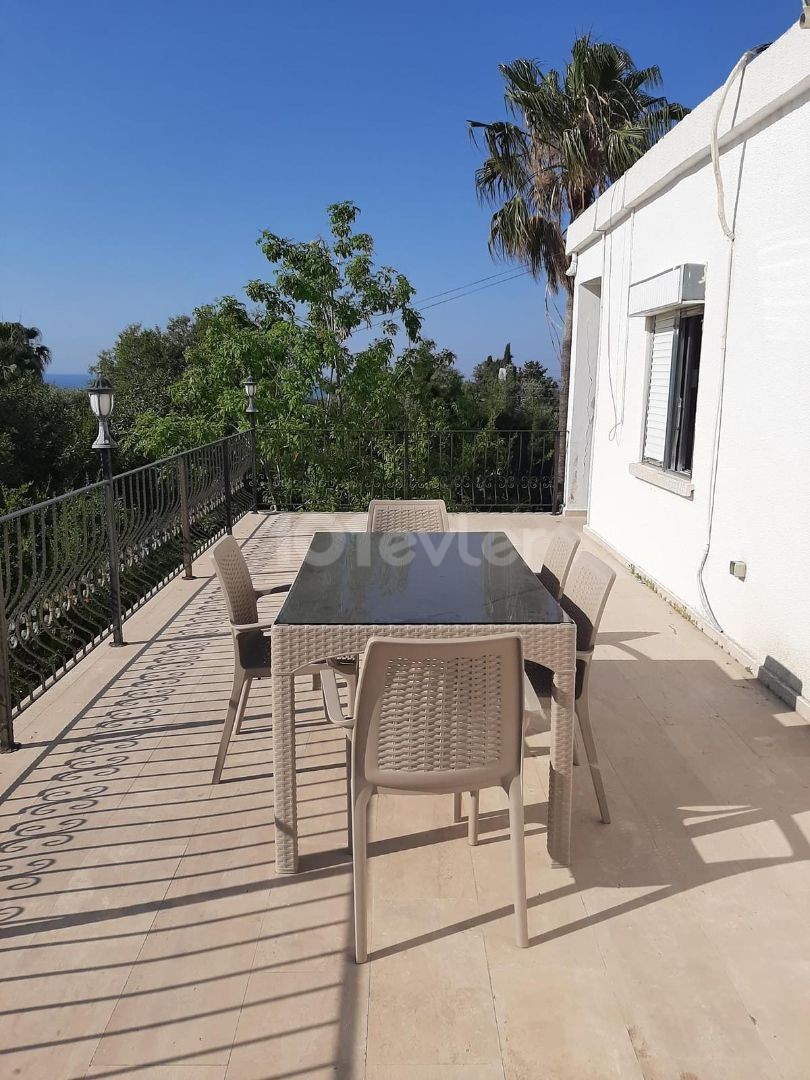 Detached House To Rent in Zeytinlik, Kyrenia