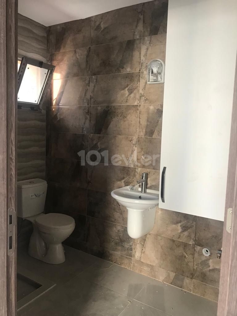 Flat For Sale in Aşağı Girne, Kyrenia