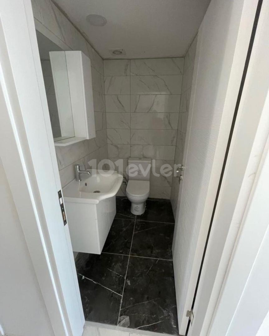 Flat For Sale in Aşağı Girne, Kyrenia