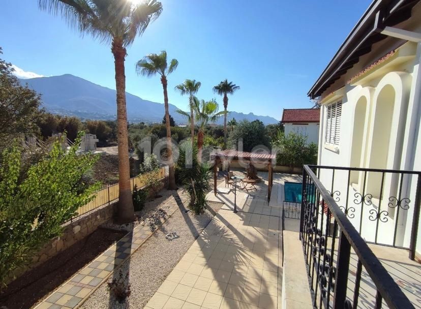 Villa For Sale in Çatalköy, Kyrenia