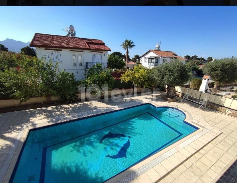 Villa For Sale in Çatalköy, Kyrenia