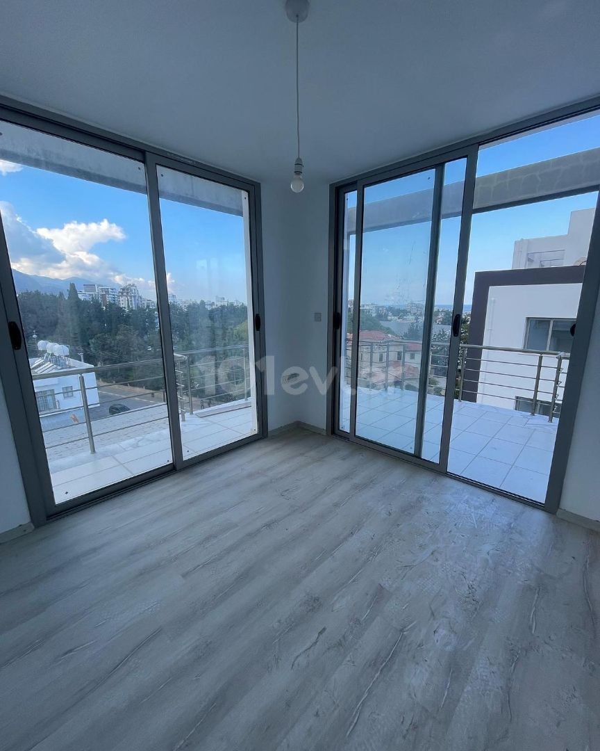 Flat For Sale in Aşağı Girne, Kyrenia