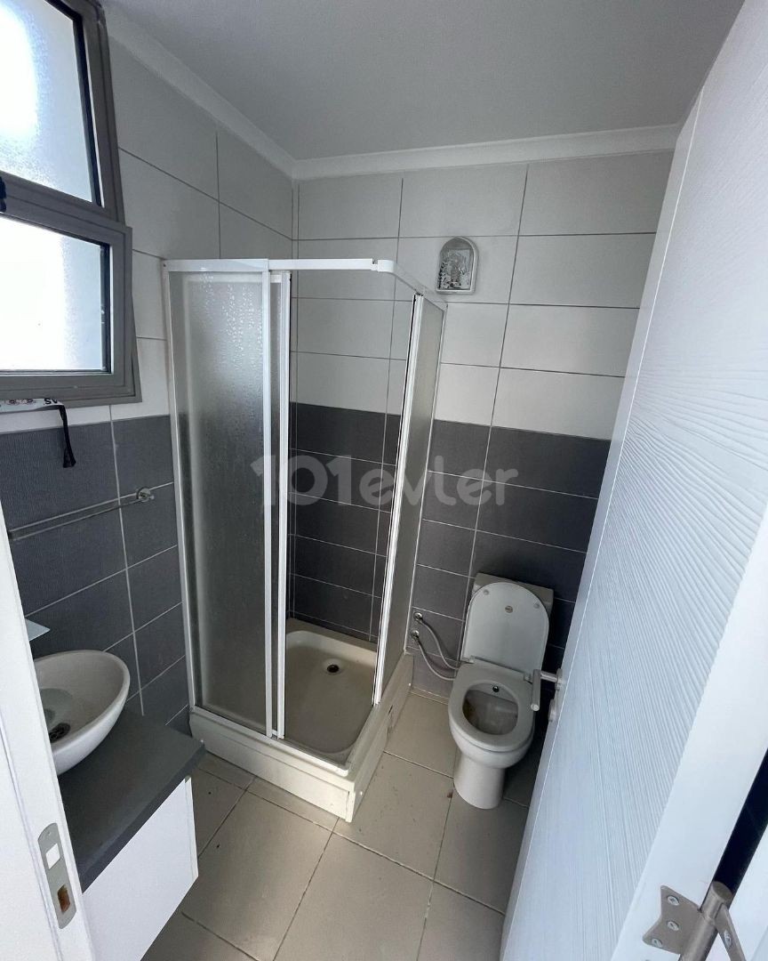 Flat For Sale in Aşağı Girne, Kyrenia