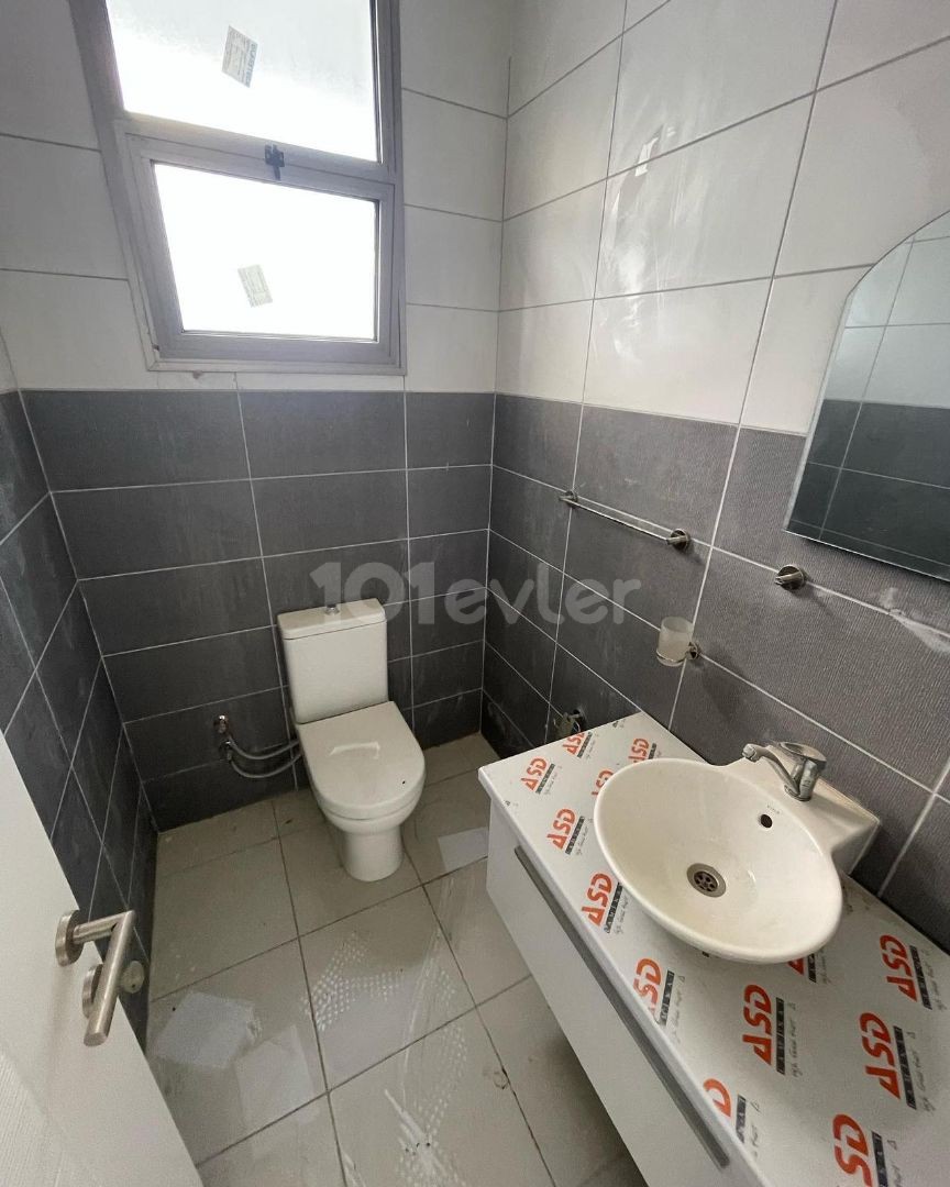 Flat For Sale in Aşağı Girne, Kyrenia