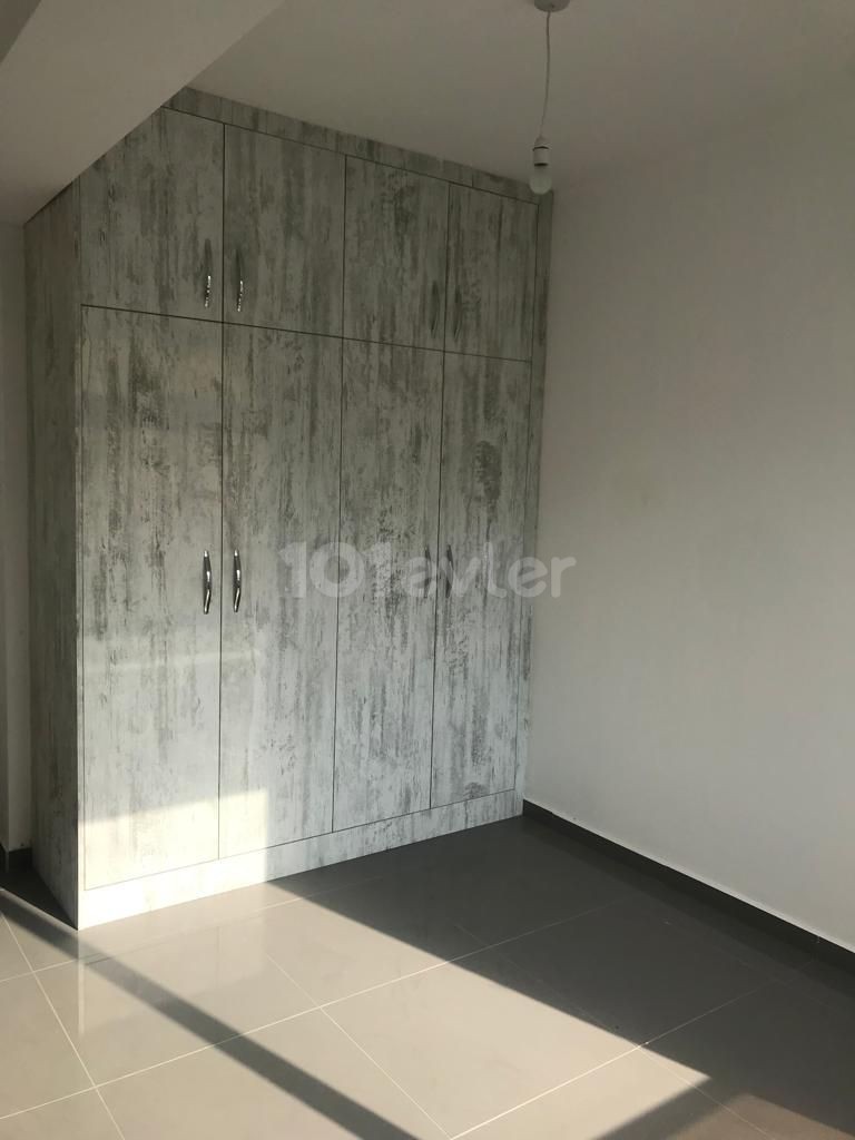 Flat For Sale in Yukarı Girne, Kyrenia