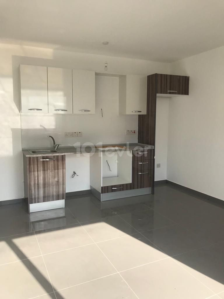 Flat For Sale in Yukarı Girne, Kyrenia