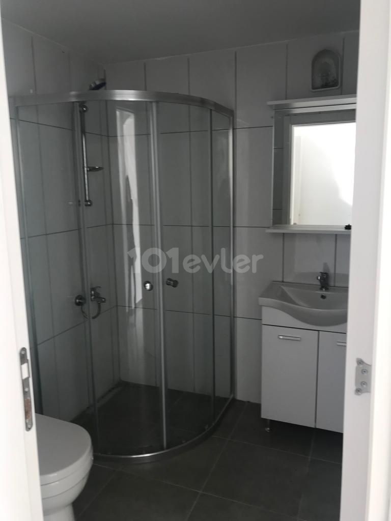 Flat For Sale in Yukarı Girne, Kyrenia